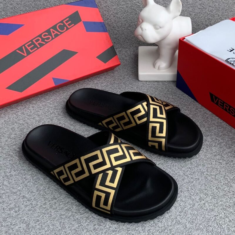 Versace top quality slippers - Image 3