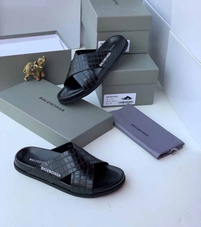 Balenciaga top quality slippers - Image 2