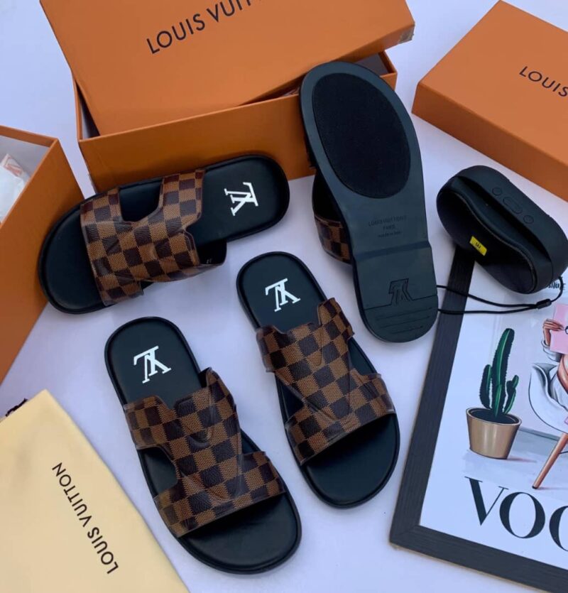 Louis Vuitton top quality slippers