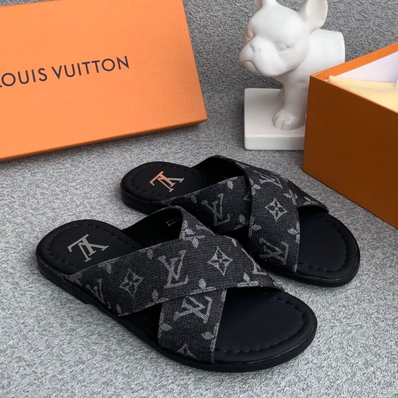 Louis Vuitton leather slippers