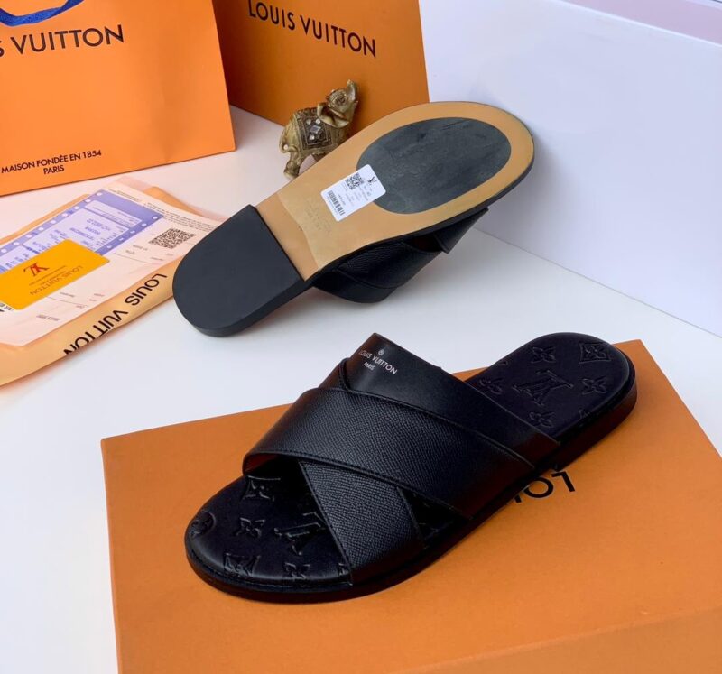 Lv Top Quality Leather Slippers