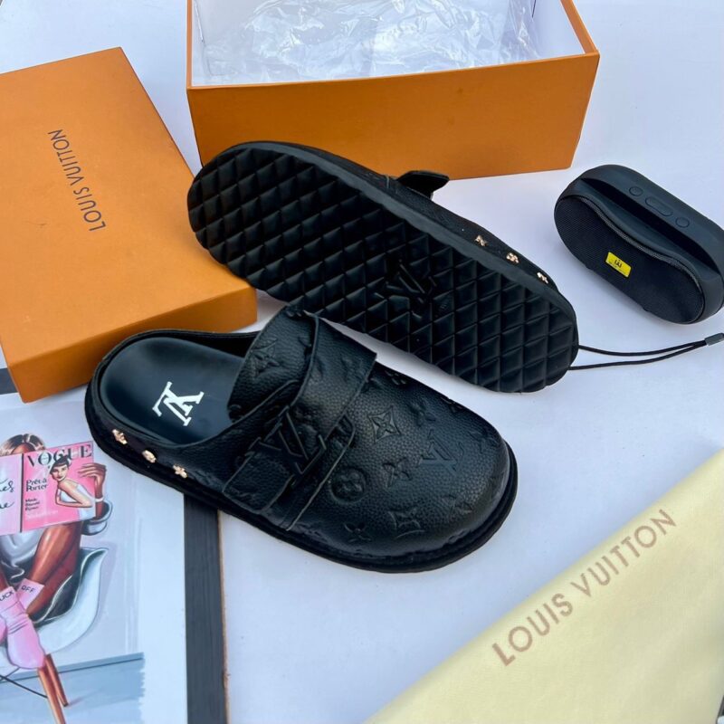 Lv High Quality Leather Half Shoe