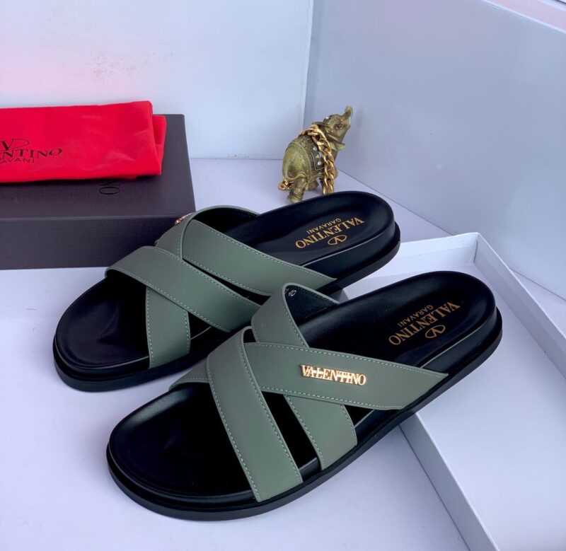 Valentino Quality Leather Slippers - Image 2