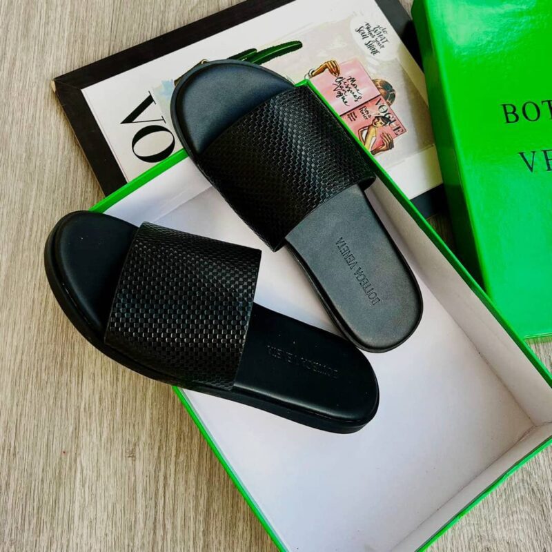 Bottega Quality Leather Slippers