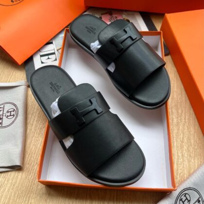 Hm's-Top Quality Leather Slippers 👌