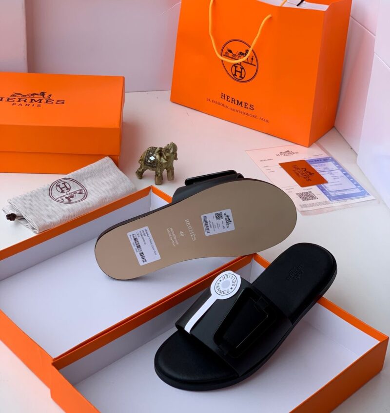 Hermes-Black Leather Slippers
