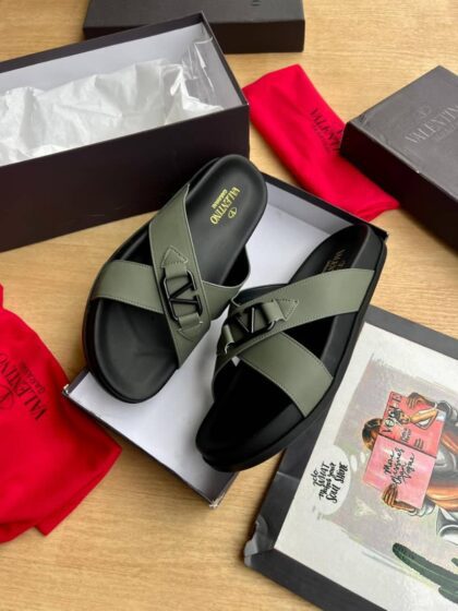 Valentino Luxury Slippers ✨️