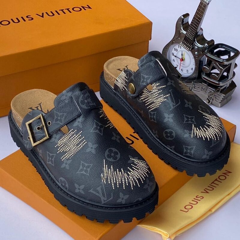 Luxury Leather Mule - Image 3