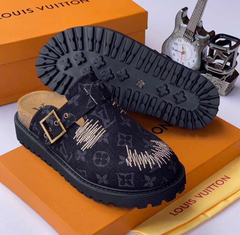 Luxury Leather Mule - Image 3