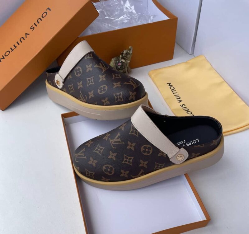 Lv Luxury Leather ✨️ 💛