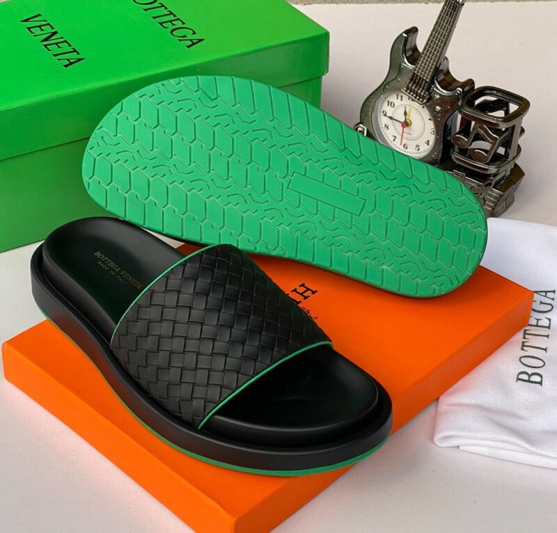 Bottega Veneta Luxury Slippers ✨️ ♥️ - Image 2