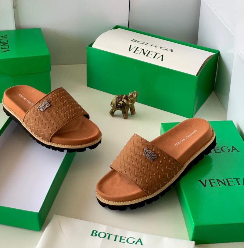 Bottega Veneta Luxury Slippers ✨️ ♥️ - Image 2