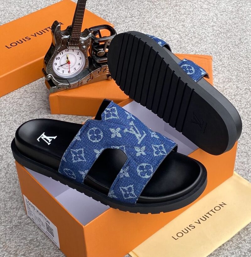 Lv Luxury Leather Slippers  ✨️ - Image 3