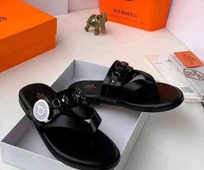 Hm's-Top Quality Designer Slippers 👌