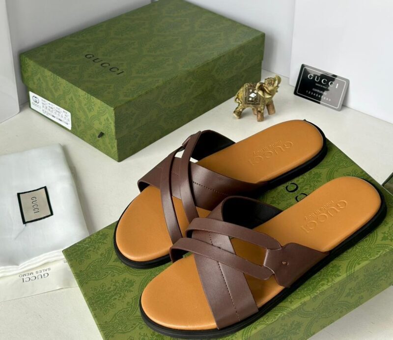 Gc Men's leather Slippers - Image 2