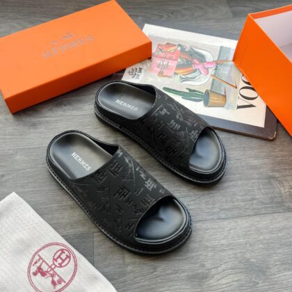 Hs Luxury Slippers ✨️