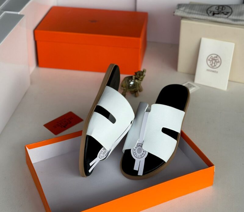 Hs Luxury Slippers ✨️