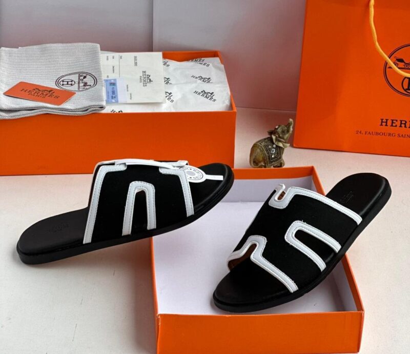 Hs Luxury Slippers ✨️