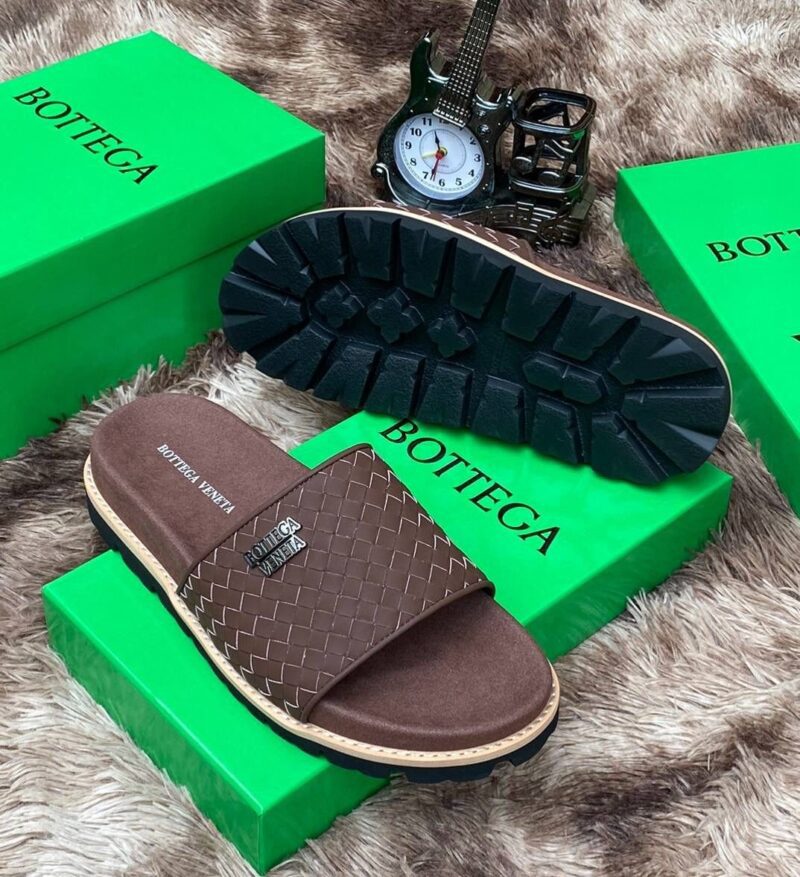 BT Veneta Luxury Leather Slippers - Image 2