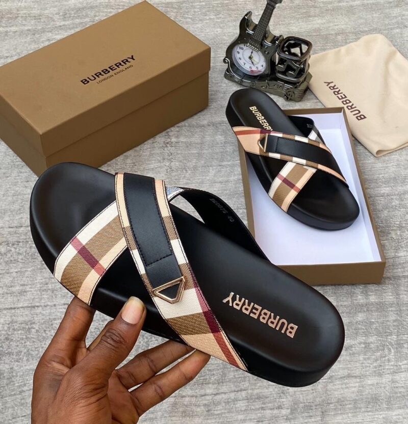 Bberry Luxury Slippers ✨️ ♥️ - Image 3