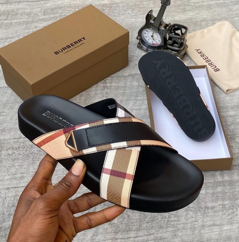 Bberry Luxury Slippers ✨️ ♥️ - Image 2