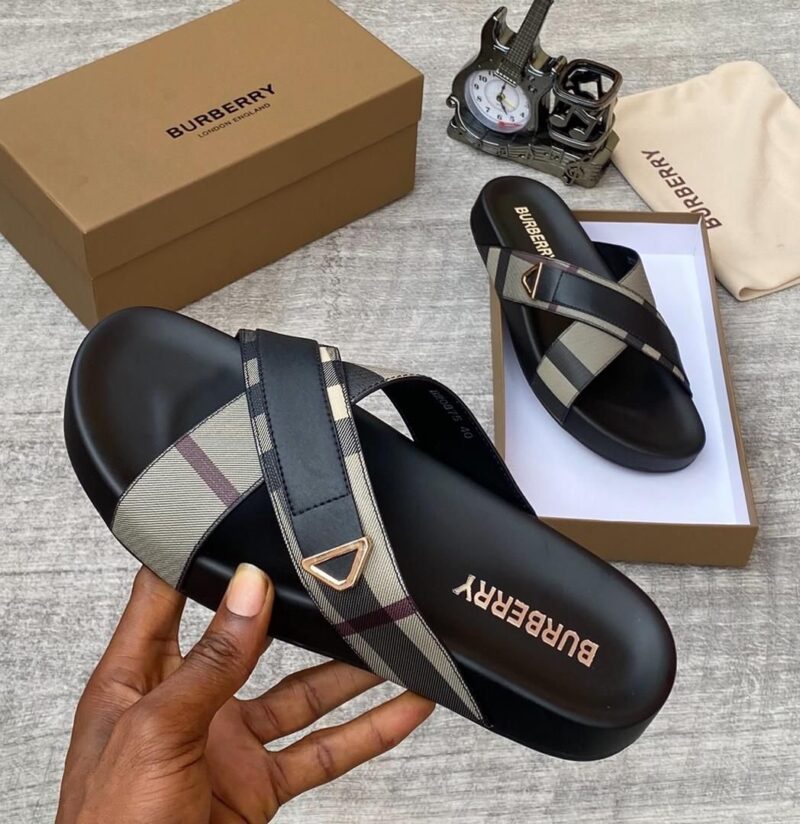 Bberry Luxury Slippers ✨️ ♥️ - Image 4