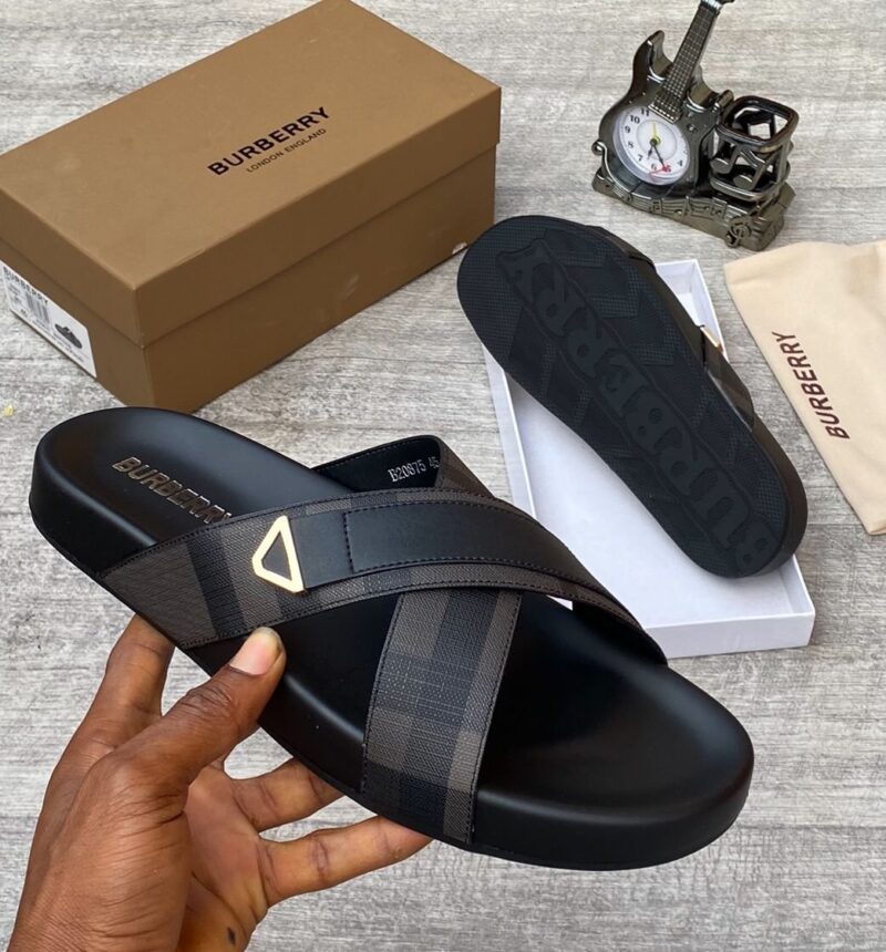 Bberry Luxury Slippers ✨️ ♥️ - Image 2