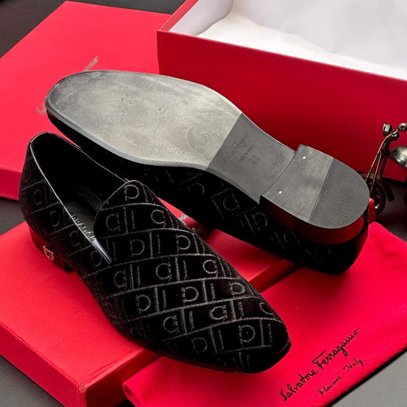 High Quality Salvador Shoe
Original Leather X Velvet - Image 2