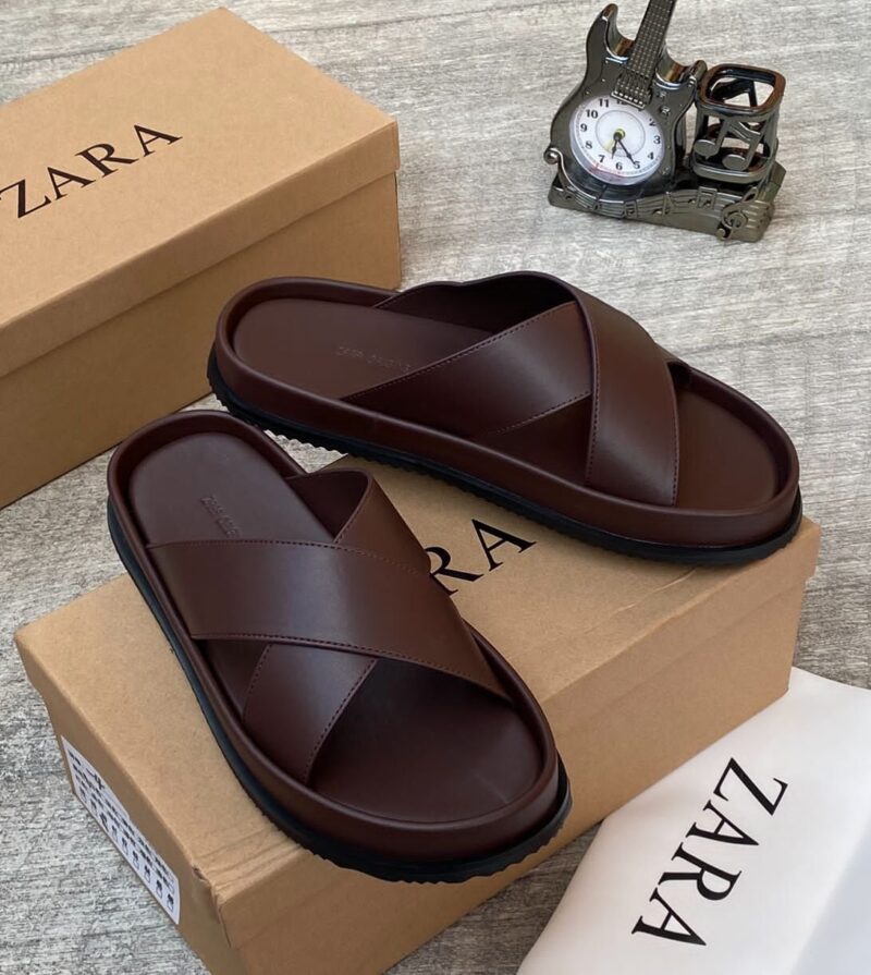 H S Luxury Slippers ✨️ - Image 3
