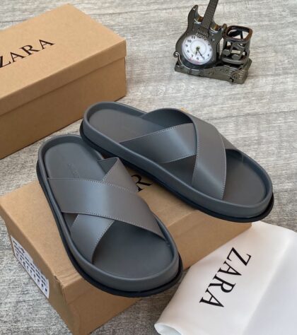 H S Luxury Slippers ✨️