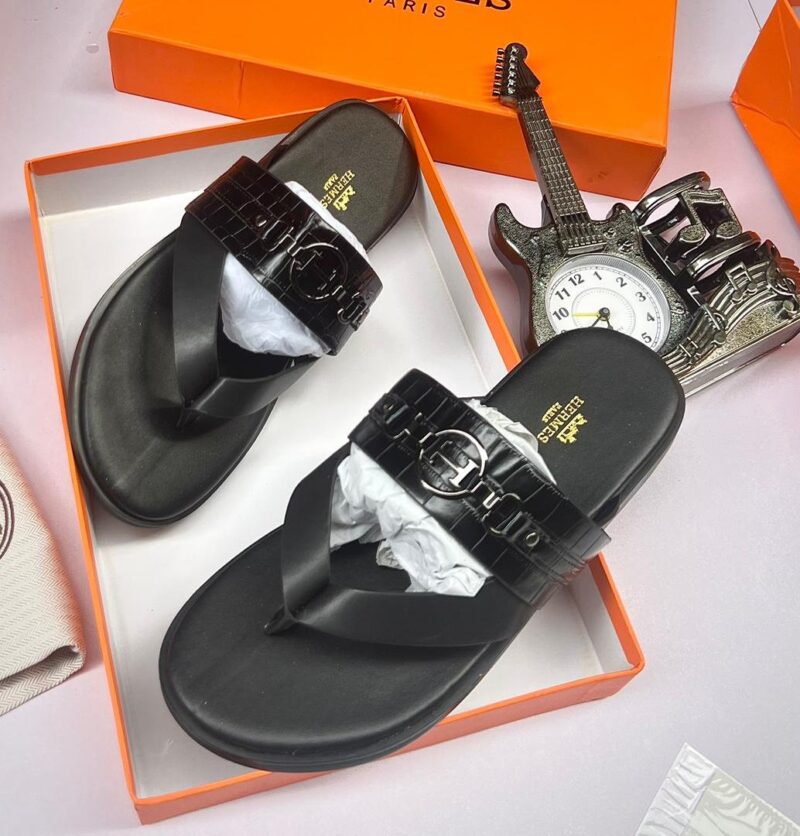Hs Luxury Slippers ✨️ - Image 2