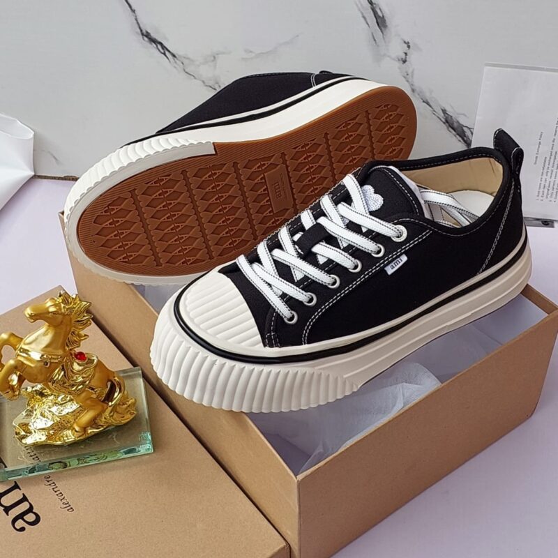 High Quality Designer Sneakers - Image 2
