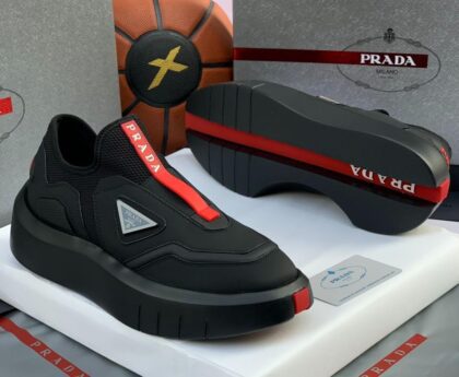 High Quality Luxury Sneakers