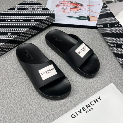Gv Luxury Leather Slippers