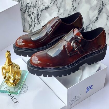 Vc Medusa Luxury Leather Shoe