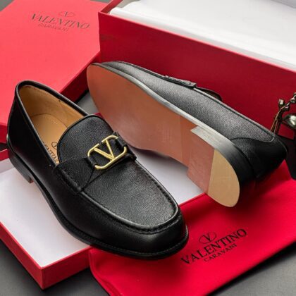 V.Garavani Italian Leather Shoe