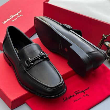 Luxury Ferragamo Leather Shoe