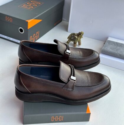 Oggi Classic Leather Shoe